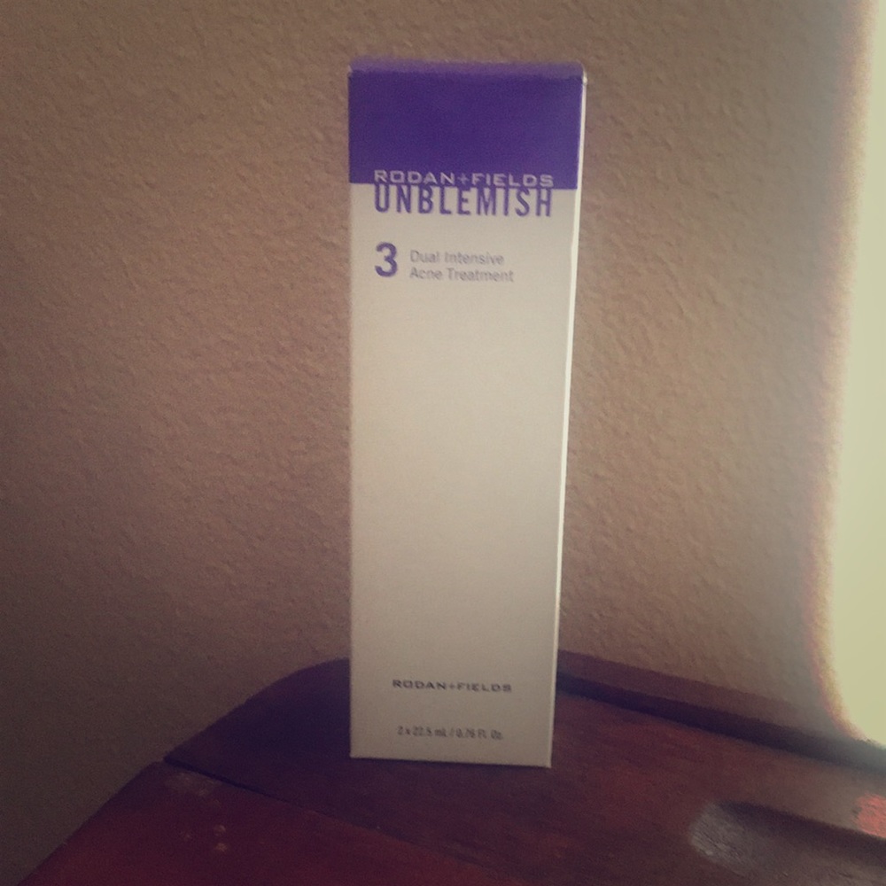 NIB Rodan & Fields Dual intensive acne treatment